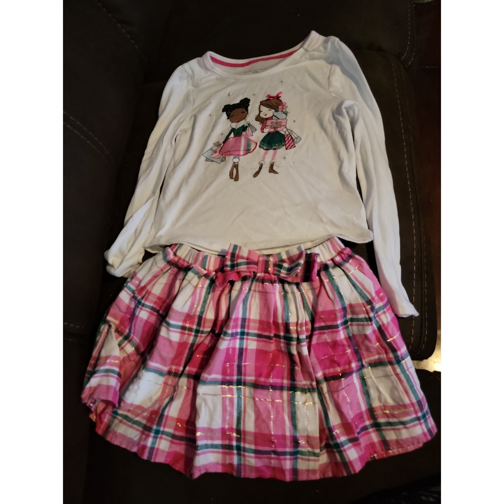Max studio Christmas holiday outfit top‎ and skirt size 7 8